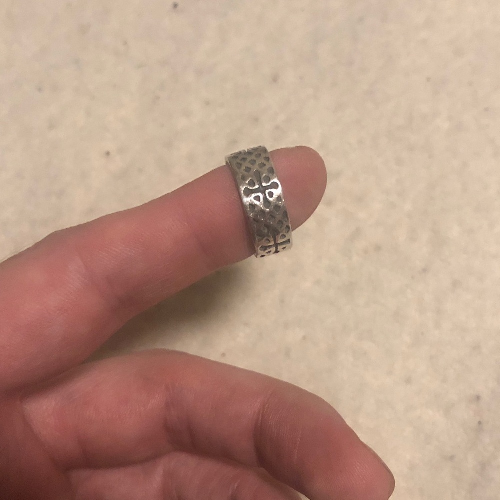 Elegant Silver cross and diamond Patterned Ring